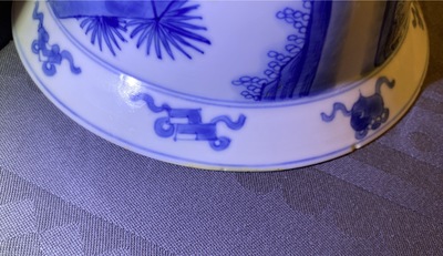 Twee Chinese blauw-witte kommen, Kangxi